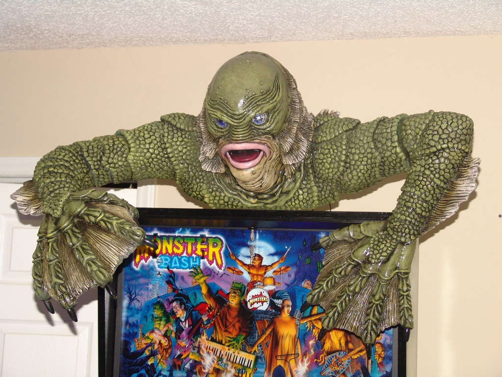 Monster Party Pinball with Creature from the Black Lagoon Topper1