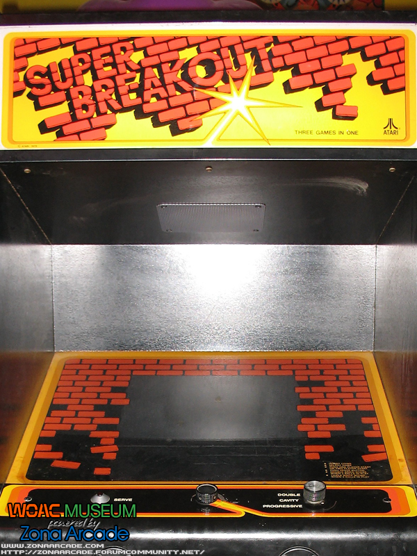 Super BreakOut Arcade Cabinet (ATARI, 1978)
