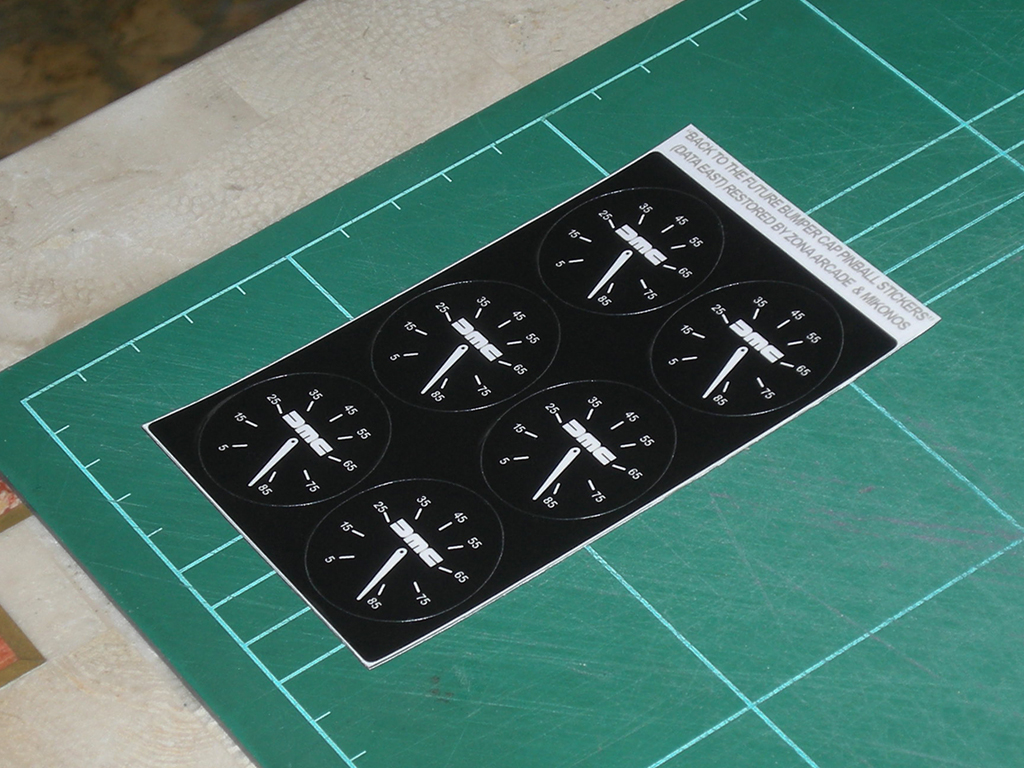 “BACK TO THE FUTURE BUMPER CAPS PINBALL STICKERS” (DATA EAST) restored