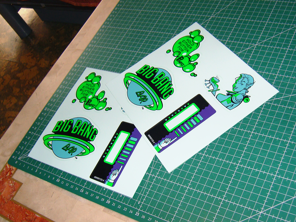 Big-Bang-Pinball-Aprons-Stickers-Willem-print2