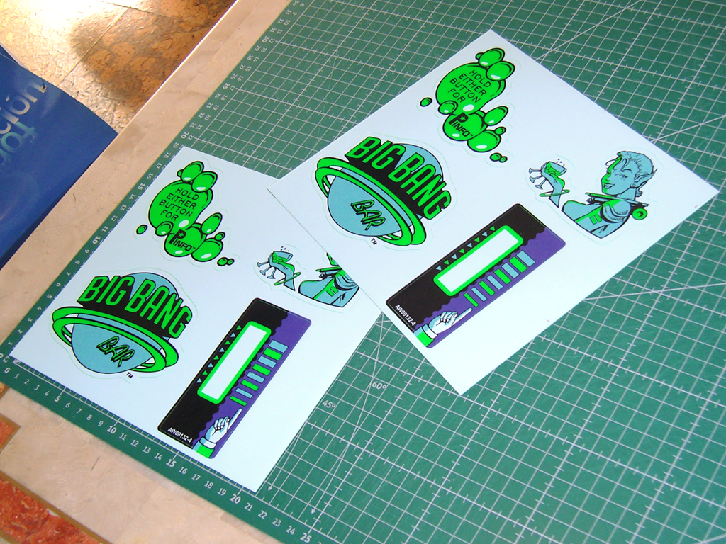 Big-Bang-Pinball-Aprons-Stickers-courantbenoit-print2