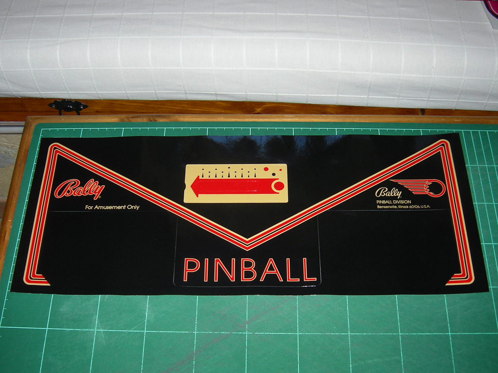 Eight-Ball-Deluxe-Pinball-Aprons-stefano-print1