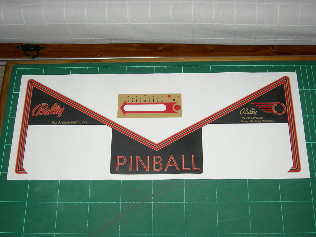 Eight-Ball-Deluxe-Pinball-Aprons-stefano-print7