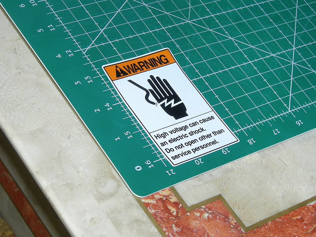 Electric-Shock-Warning-Sticker-440-WX0001XEG-print2.JPG