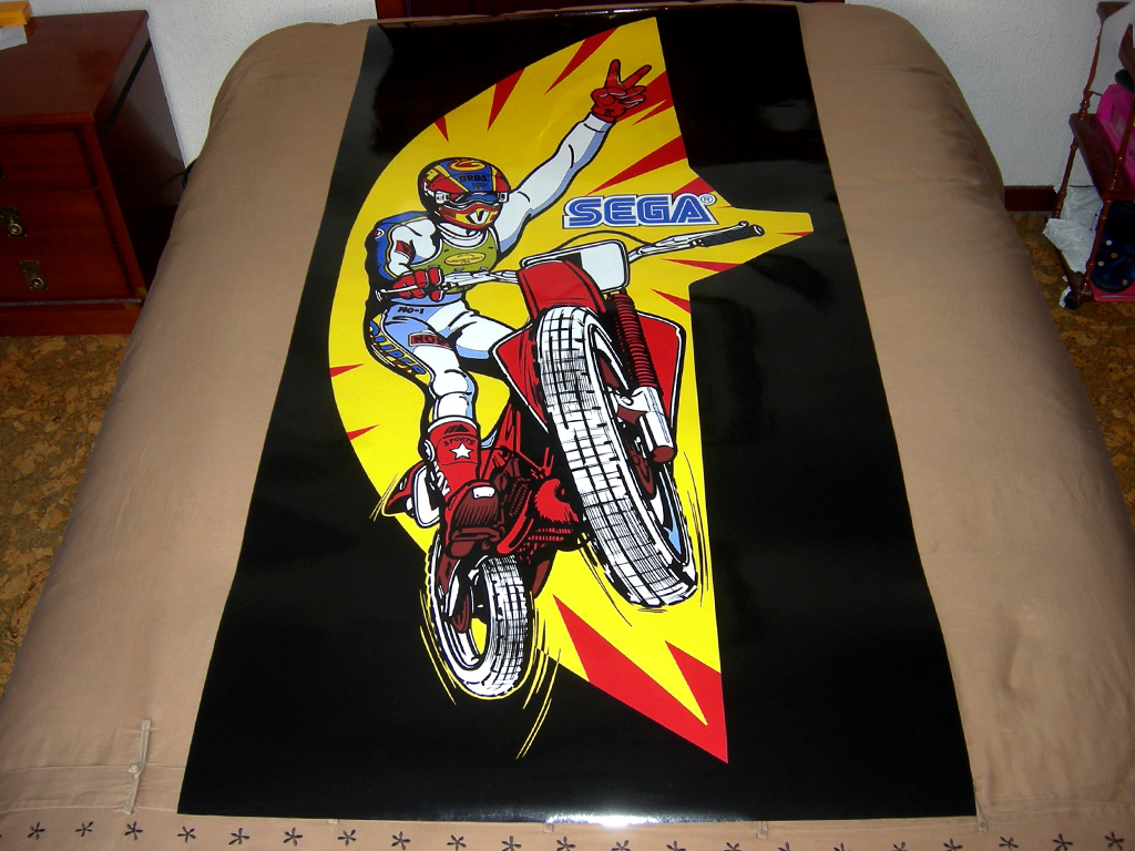 Enduro%20Sega%20Left%20Side%20Art%20print1.jpg