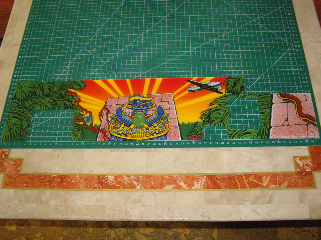 "Indiana Jones Pinball Lost Plastic Art+ Plastic+mounting" (WILLIAMS