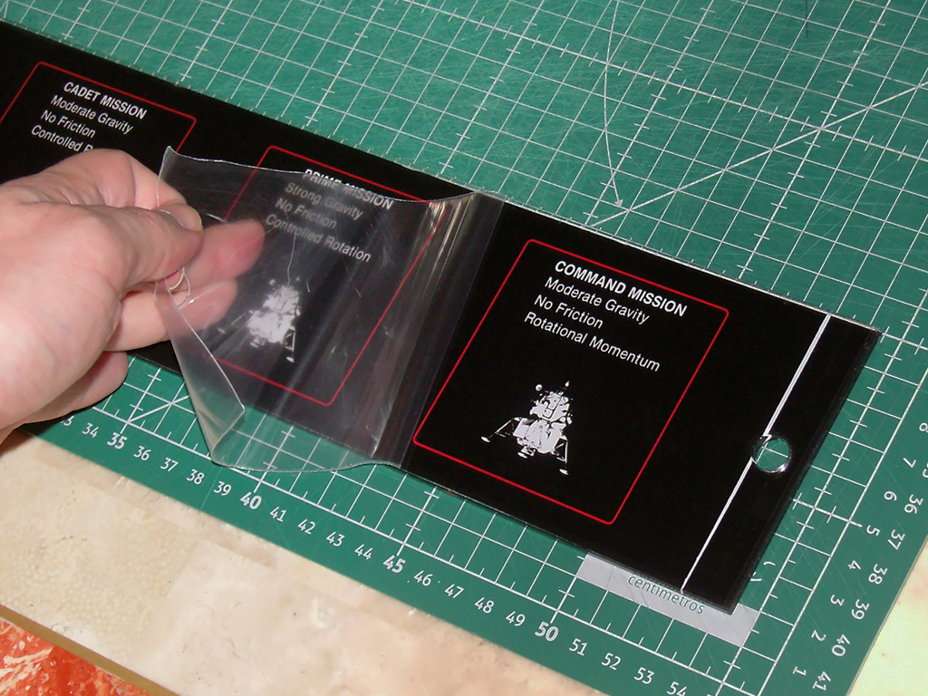 Lunar-Lander-Instruction-plastic-print4