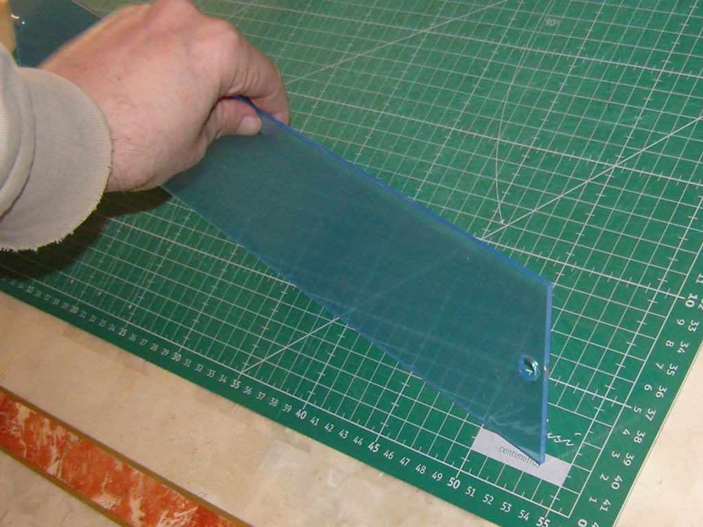 Lunar-Lander-Instructions-laser-cut-methacrylate-print4