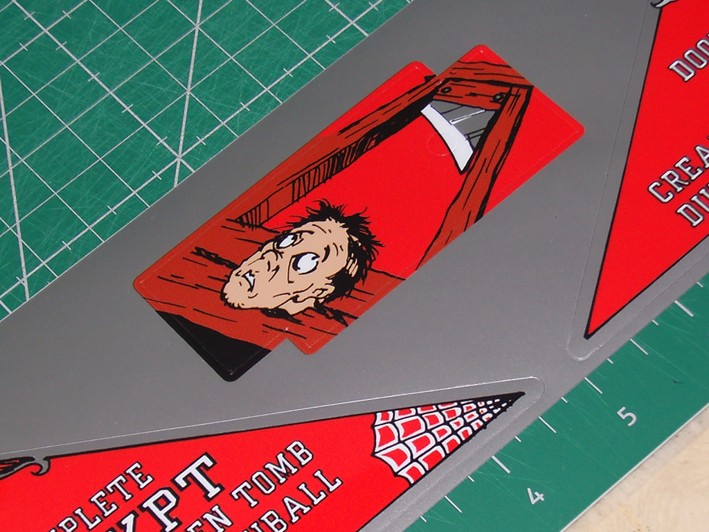 "TALES FROM THE CRYPT PINBALL SILVER APRONS" (DE) for metallic vinyl