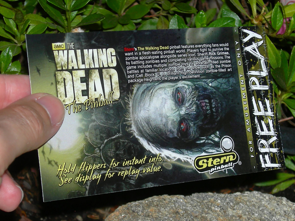 The-Walking-Dead-Custom-Pinball-Card-Free-Play-print3a