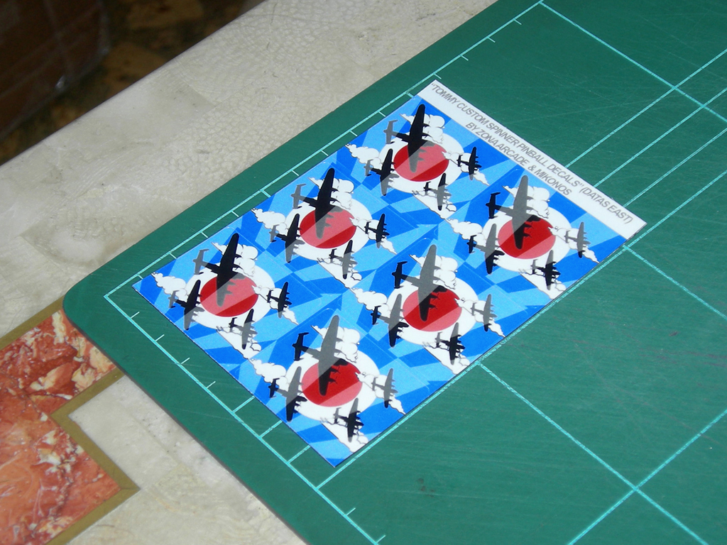 "Tommy Custom Pinball Targets and Spinners" (DATA EAST) printed in