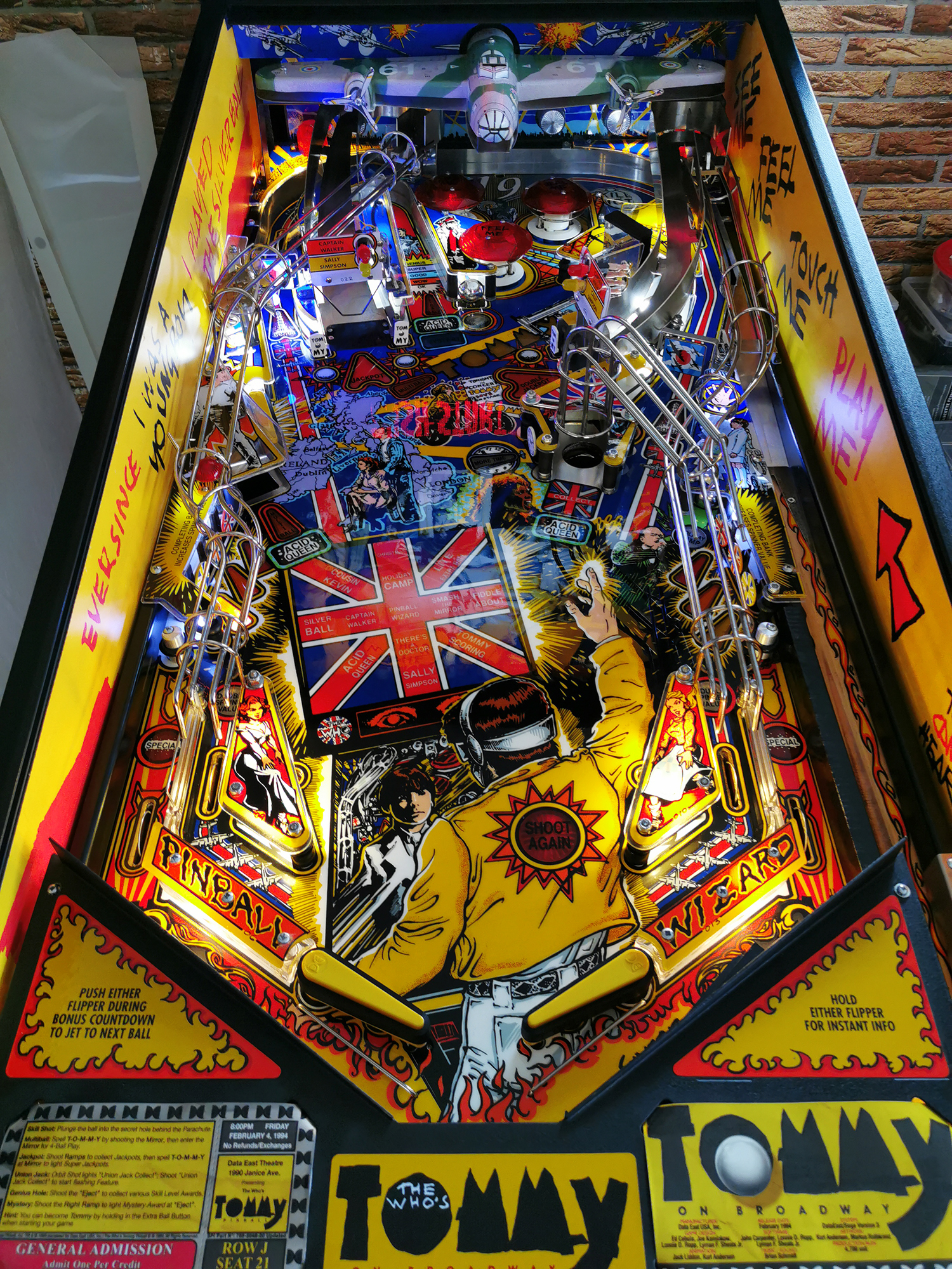 Tommy-Pinball-with-Mikonos-Curomized-Cards-photo1