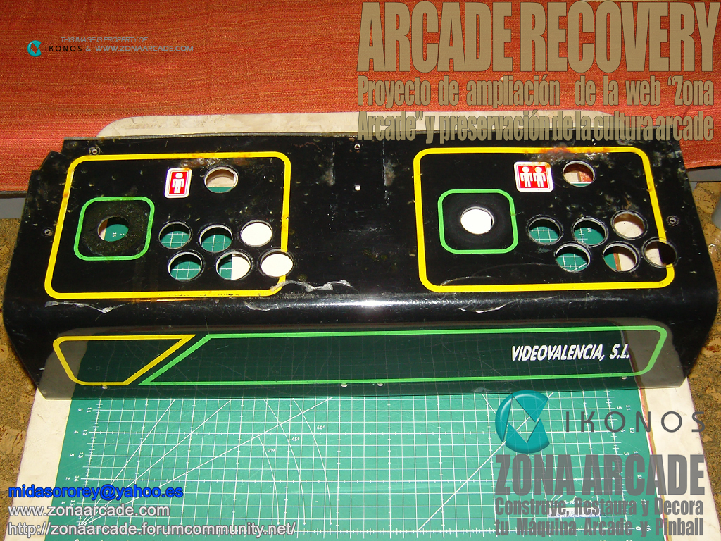 Videoval-Control-Panel-Decoracion-Policarbonato-Amarillo-Grande-Original1b