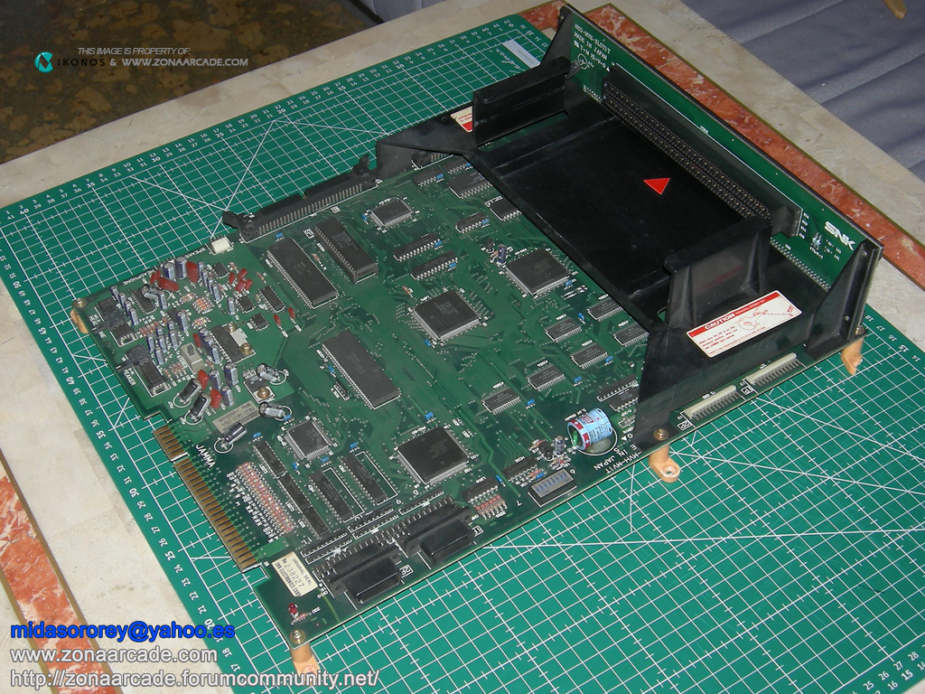 MVS1T-Neo-Geo-Hardware-Base-Mikonos-photo2