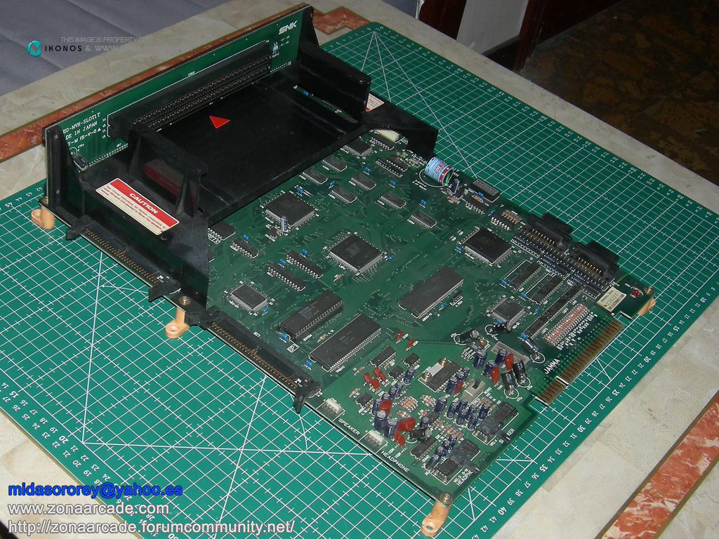 MVS1T-Neo-Geo-Hardware-Base-Mikonos-photo3